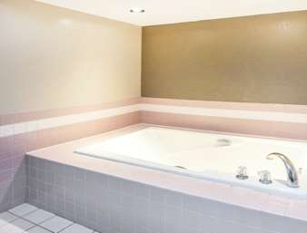 Super 8 By Wyndham Ionia Mi Hotel Facilities photo